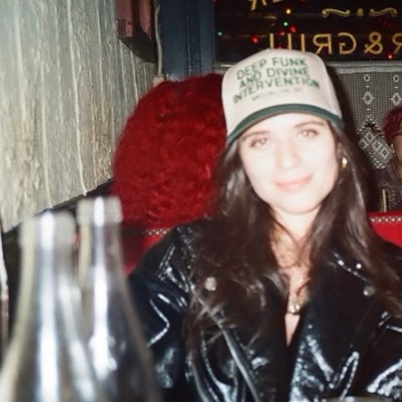 Meet your Posher, Rachel - Picture 1 of 1